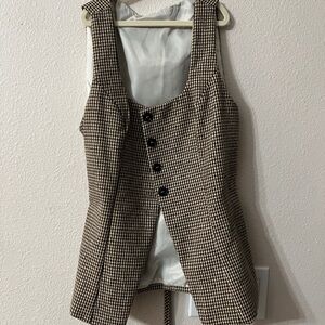 SHEIN Houndstooth Vest with Black Buttons